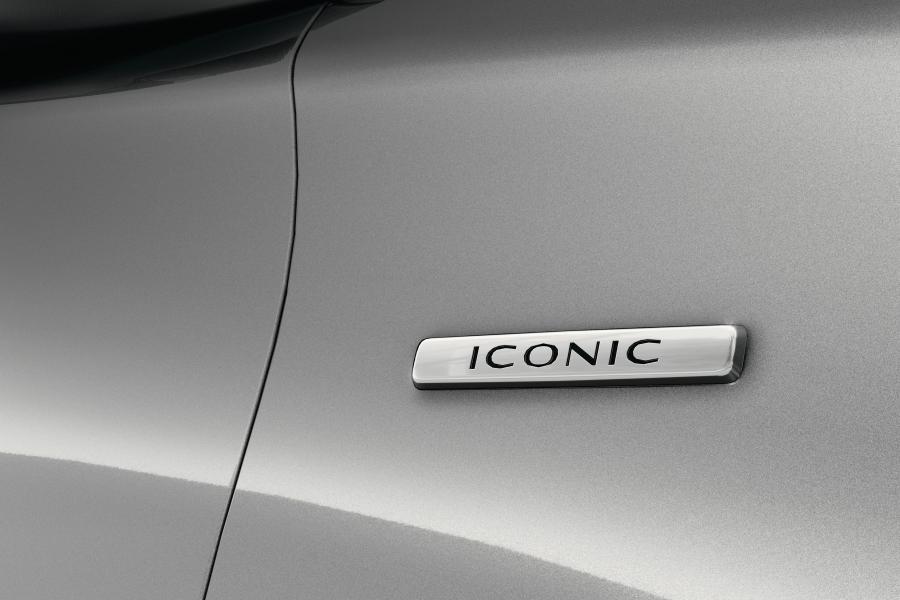 Детали экстерьера Renault Zoe Z.E. Iconic 2018 года  (фото 2 из 5)